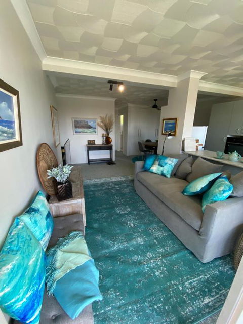 Aqua On Bribie 100 Metres To Beach And Shops - Yarra Valley Accommodation 0
