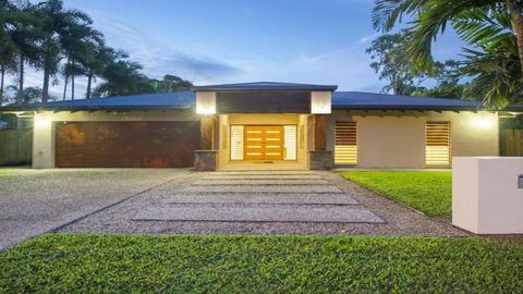 Aqua - Pecten Port Douglas - Yarra Valley Accommodation 0