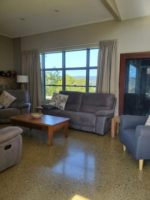 Arcadia Views - Yarra Valley Accommodation 2