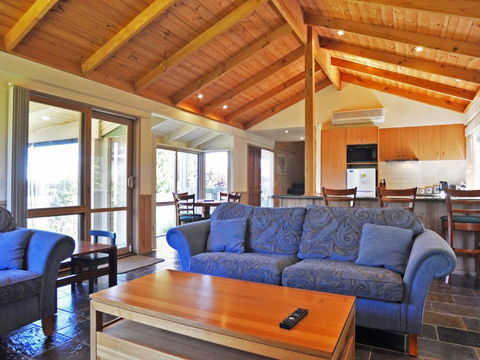 Archies Beachside Abode - Yarra Valley Accommodation 2