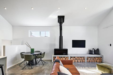 Architectural Brilliance - Sandy Bay - Yarra Valley Accommodation 3