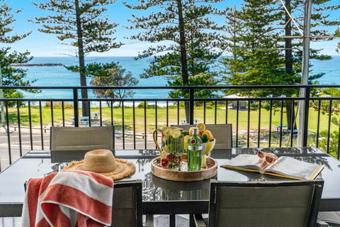Arcoola 1 - Overlooking Main Beach - Yarra Valley Accommodation 0
