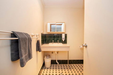 Ardrossan Hotel Motel - Yarra Valley Accommodation 4