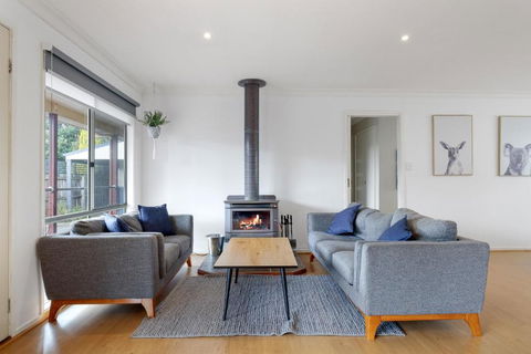Area 51 By Ready Set Stay - BYO LINEN & TOWELS - Yarra Valley Accommodation 0