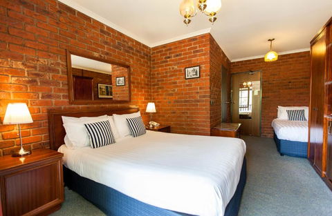 Armour Motor Inn - Yarra Valley Accommodation 4