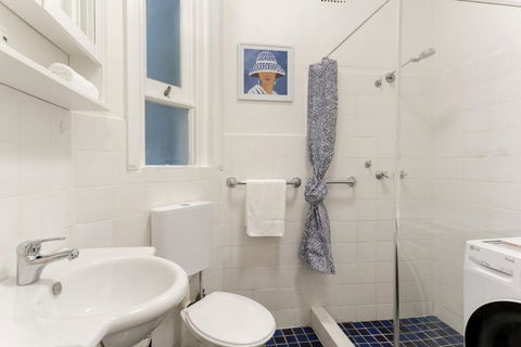 Art Deco Apartment Meters Away From The Beach - Yarra Valley Accommodation 4