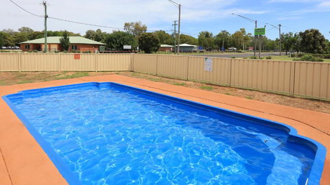 Artesian Motor Inn Under New Management RAMS Motel - Yarra Valley Accommodation 1