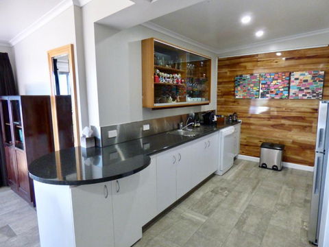 ArtHOUSE Beachfront Accommodation - Yarra Valley Accommodation 3