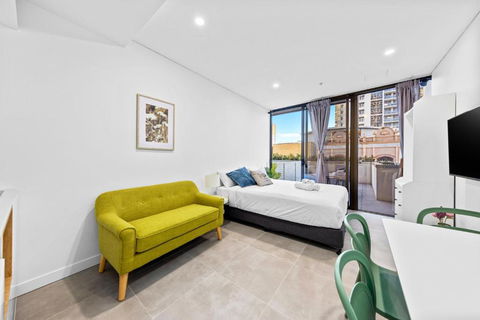 Arthur Hotel Bondi Junction No Reception And House Keeping No Sofa Bed - Yarra Valley Accommodation 0
