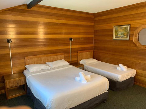 Ascot Motor Inn - Yarra Valley Accommodation 3