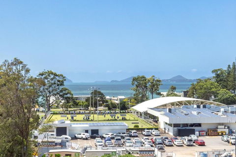 Ash Haven, 19 Ash St - Views, Pool, Air Con, Boat Parking, Wi-Fi - Yarra Valley Accommodation 0