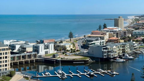 Atlantic Tower Motor Inn - Yarra Valley Accommodation 3