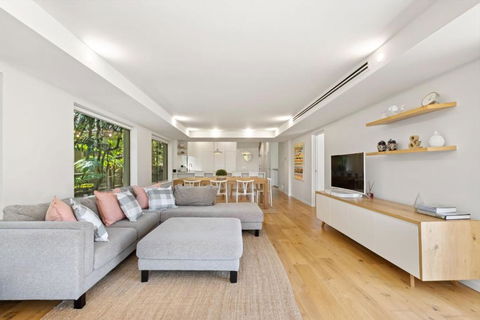 Audrey - Little Cove - Yarra Valley Accommodation 0