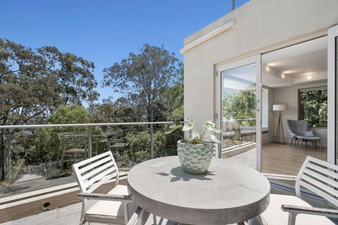 Audrey - Little Cove - Yarra Valley Accommodation 2