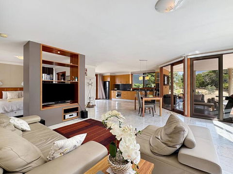 Aurora Cottages - Mountain View - Yarra Valley Accommodation 0