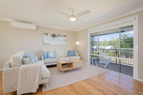 Aurora Grove - A Familly Retreat At Caves Beach - Yarra Valley Accommodation 0