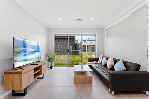 Austral Brand New 3Br House With WiFi & Parking - Yarra Valley Accommodation 2