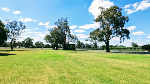 Australian Homestead Motor Lodge - Yarra Valley Accommodation 1