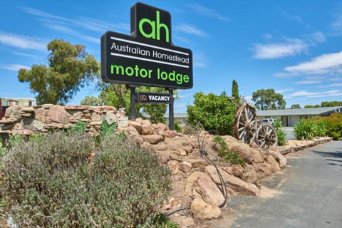 Australian Homestead Motor Lodge - Yarra Valley Accommodation 0