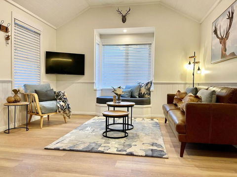 Autumn Beauty - Alpine Cottage 5 - Yarra Valley Accommodation 1