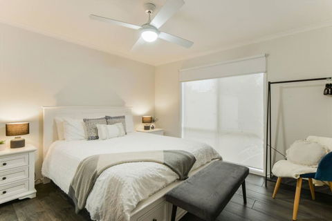 Avenue Family Retreat - Yarra Valley Accommodation 3