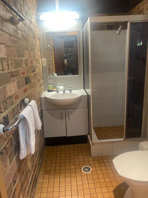 Avoca Beach Hotel - Yarra Valley Accommodation 2