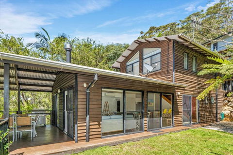 Avoca Beach Living - Yarra Valley Accommodation 1