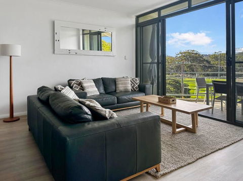 Avoca Coastal Retreat - Unit 13 Avoca Palms Resort - Yarra Valley Accommodation 1