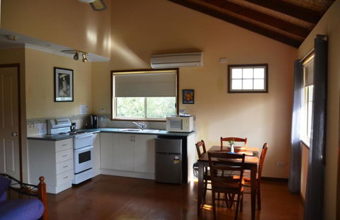 Avoca Cottages VICTORIA - Yarra Valley Accommodation 4