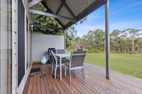 Avon - Waterfront Retreat - Yarra Valley Accommodation 1