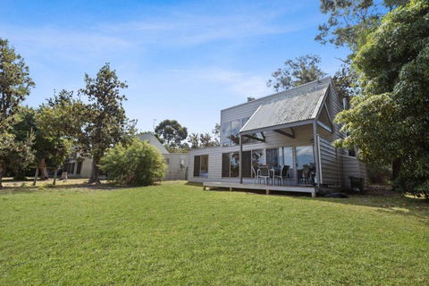 Avon - Waterfront Retreat - Yarra Valley Accommodation 0
