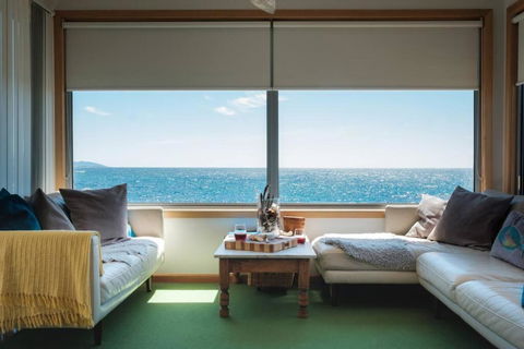 Awesome Beach House Bicheno - Yarra Valley Accommodation 0