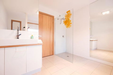 Awesome Beach House Bicheno - Yarra Valley Accommodation 3