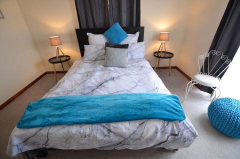 Ayres Rocks - Yarra Valley Accommodation 4