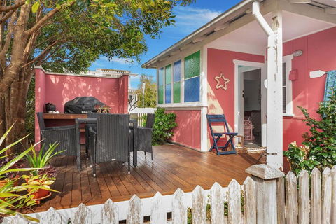 Atlantis Retro Beachside Couples Retreat - Yarra Valley Accommodation 0