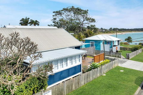 Avalon Vintage Beachside Family Getaway - Yarra Valley Accommodation 1