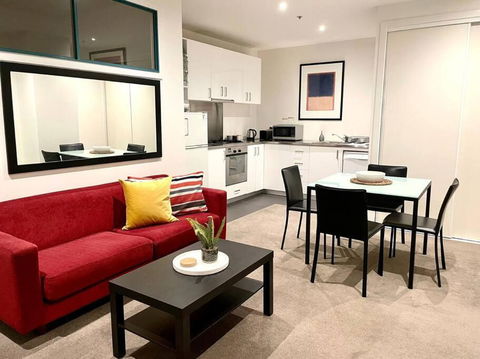 Astral Apartments - Perfectly Located 2 Bedroom Apartment In St Kilda - Yarra Valley Accommodation 0