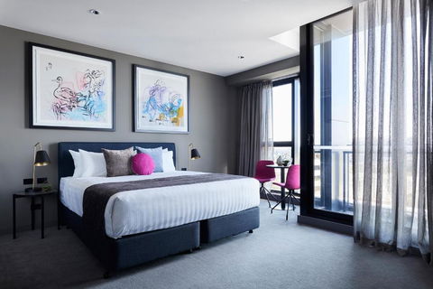 Art Series - The Chen - Yarra Valley Accommodation 2