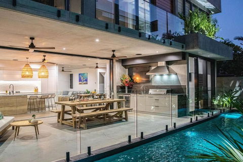 Azure Port Douglas - Luxurious & Modern - Yarra Valley Accommodation 0