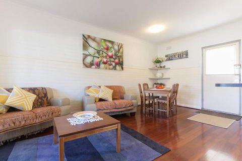 B7 Crawley Apartment 1 BRM & Sleepout Near UWA - Yarra Valley Accommodation 4