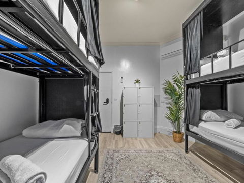 AZZURRO POD HOTEL Darling Harbour- Near ICC - Yarra Valley Accommodation 1