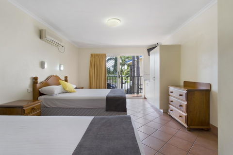 Glenmore Tavern - Yarra Valley Accommodation 1