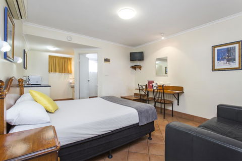 Glenmore Tavern - Yarra Valley Accommodation 32