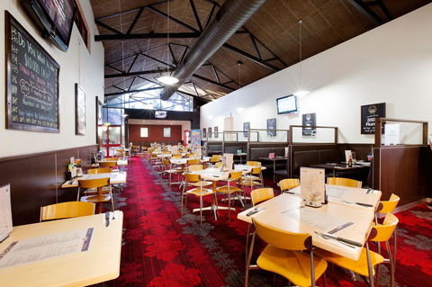 Glenmore Tavern - Yarra Valley Accommodation 20