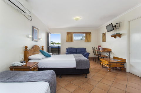 Glenmore Tavern - Yarra Valley Accommodation 12