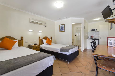 Glenmore Tavern - Yarra Valley Accommodation 16