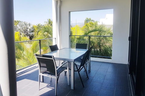 Hinchinbrook Holiday Apartments - Yarra Valley Accommodation 1