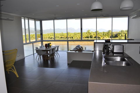 Hinchinbrook Holiday Apartments - Yarra Valley Accommodation 21