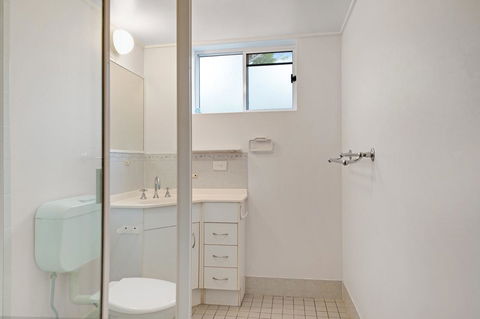 LISTEN TO THE SURF From Rickman Pde, Woorim - Yarra Valley Accommodation 8