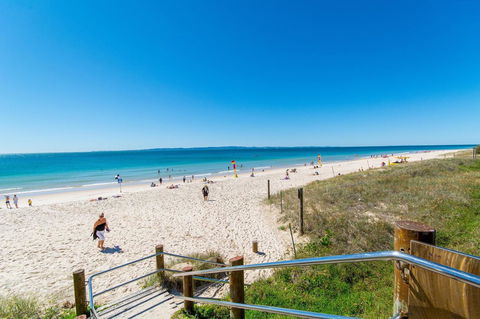LISTEN TO THE SURF From Rickman Pde, Woorim - Yarra Valley Accommodation 15